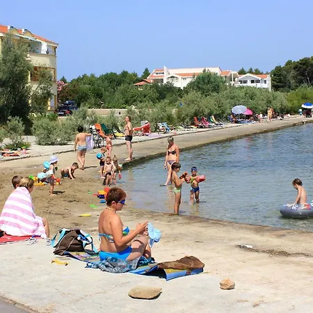 By The Sea - 8217 Daire Pašman