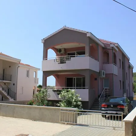 דירה By The Sea - 8217 Pašman