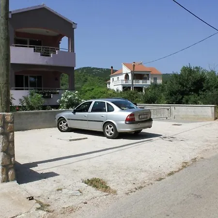 By The Sea - 8217 דירה