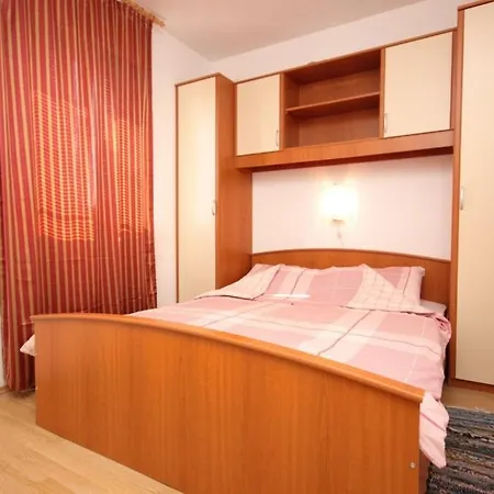 By The Sea - 8217 דירה Pašman